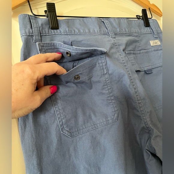 Eddie Bauer Smoky Blue Khaki Cropped Pants Women’s Size 8 - Picture 3 of 15